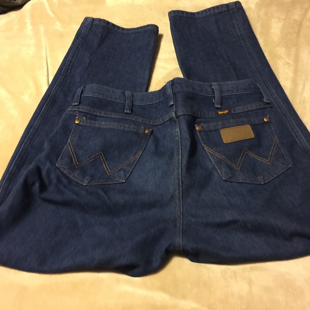 Men’s Wrangler Jeans Size 33X32
